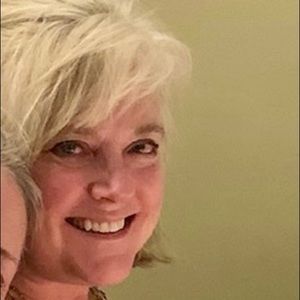 Meet your Posher, Carol